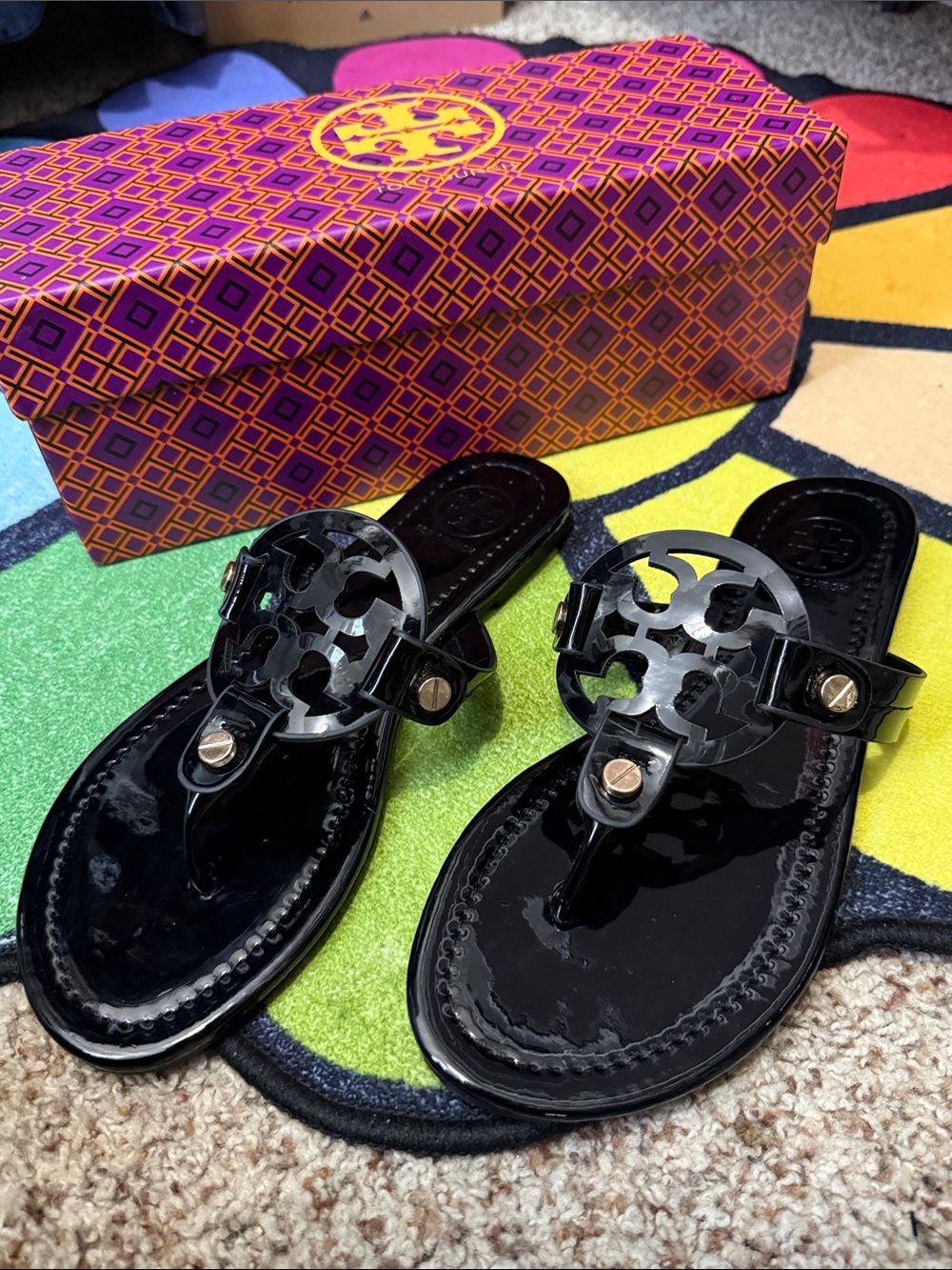 Sandal-style Footwear (Not in List)